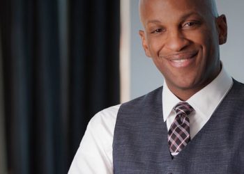 Donnie McClurkin dit oui au mariage