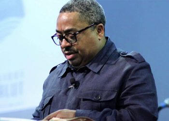 Zoom sur le pasteur Joseph BONDO