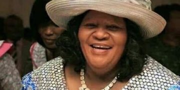 Zoom sur Elizabeth Wosho “Maman Olangi”