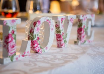 Tu aimeras ton prochain comme toi-même