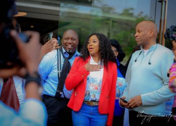 Célébration Eyano 1ère Edition : Donnie McClurkin à Kinshasa pour rendre hommage au couple pasteur Olangi