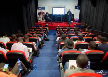 HappyPeople sessions : Comment lancer sa carrière musicale sans producteur ?