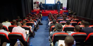 HappyPeople sessions : Comment lancer sa carrière musicale sans producteur ?