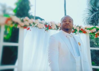 Moise Mbiye – Ye Oyo