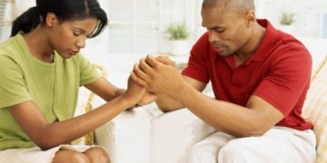 Comment témoigner de sa foi à son mari non converti ?