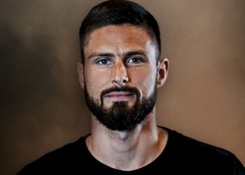 Olivier Giroud : Champion du monde de football et rédacteur en chef du magazine « Jésus ! »